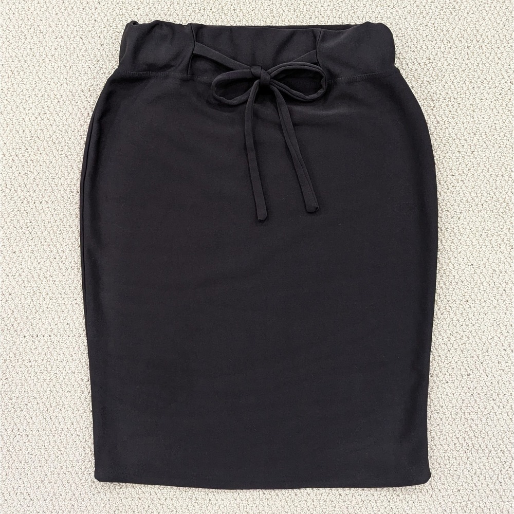 Classic Concepts Los Angeles Midi Skirt Medium Black Stretch‎ Tie Front